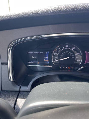 2017 Lincoln Navigator Select