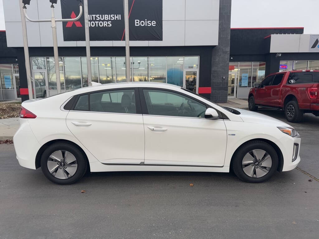 2020 Hyundai IONIQ Hybrid for sale at Axio Auto Boise in Boise, ID