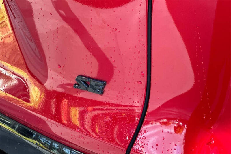 2024 Toyota RAV4 Prime SE