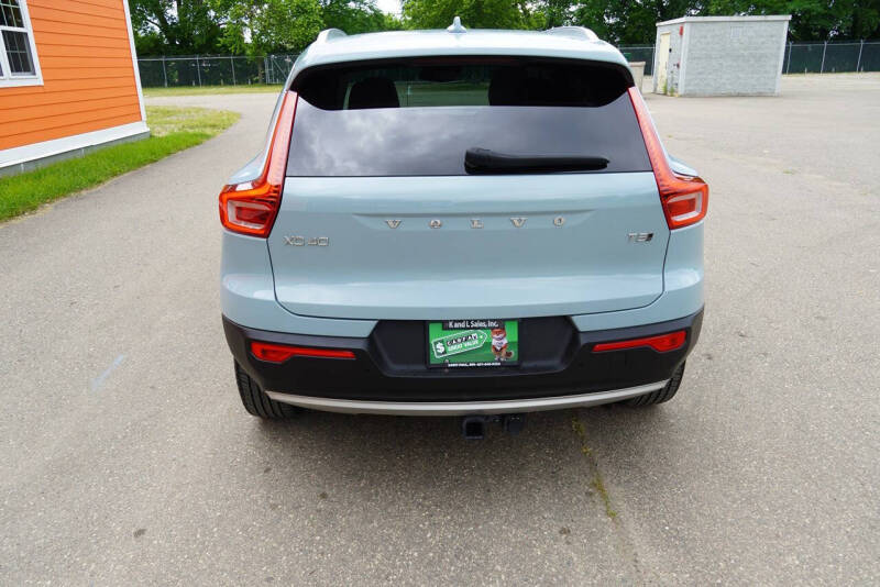 2019 Volvo XC40 T5 Momentum