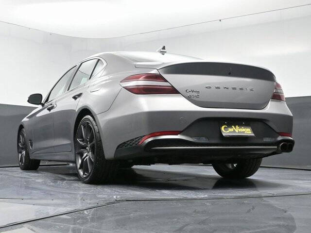 2023 Genesis G70