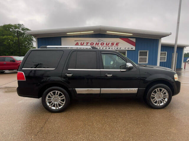 2007 Lincoln Navigator for sale at Autohouse Auto Finance in Tyler, TX