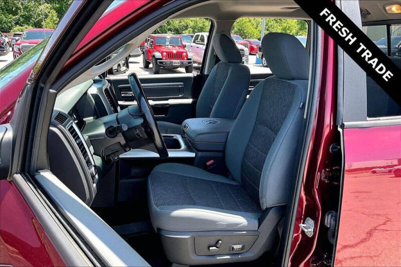 2017 RAM 1500 SLT