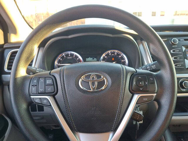 2015 Toyota Highlander LE Plus