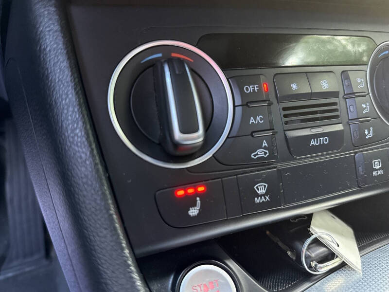 2016 Audi Q3 2.0T quattro Prestige