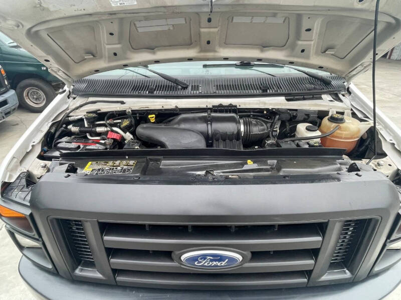 2010 Ford E-Series E-250