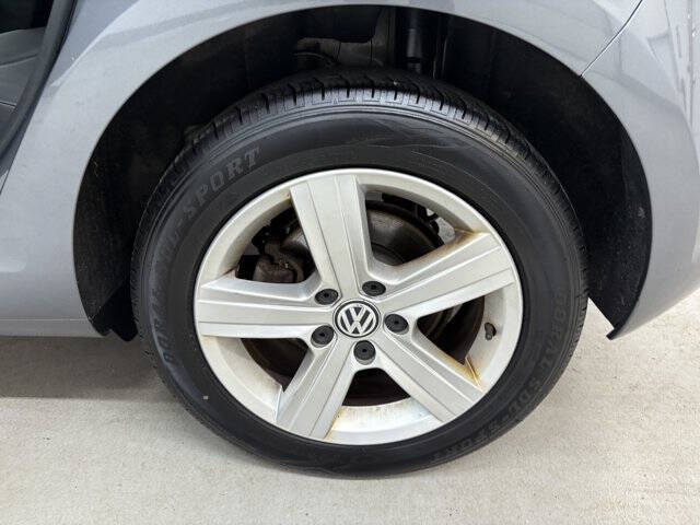 2017 Volkswagen Golf TSI Wolfsburg Edition