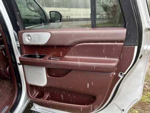 2019 Lincoln Navigator L Black Label