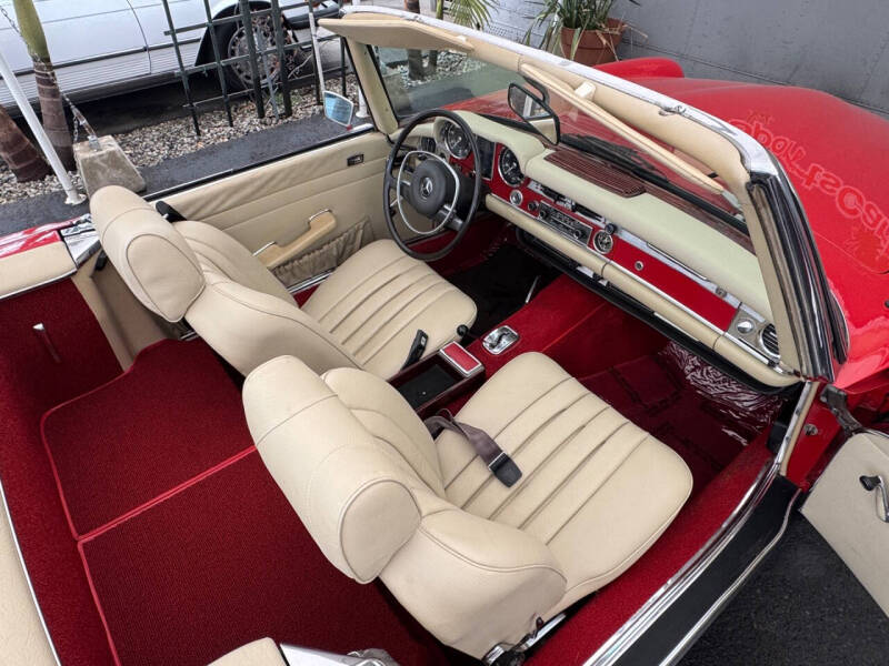 1969 Mercedes-Benz 280-Class