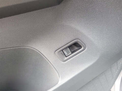 2025 Volkswagen Atlas SE