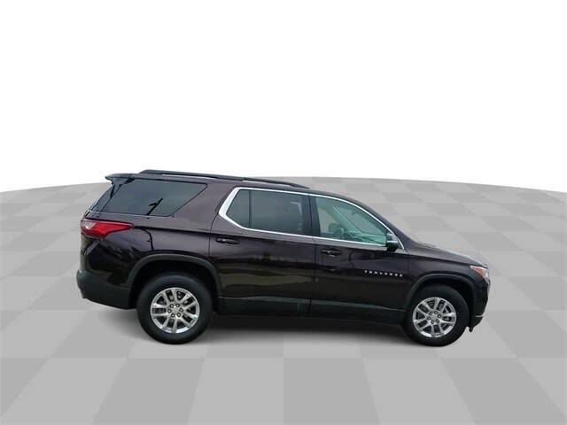 2021 Chevrolet Traverse for sale at Bowman Auto Center in Clarkston, MI