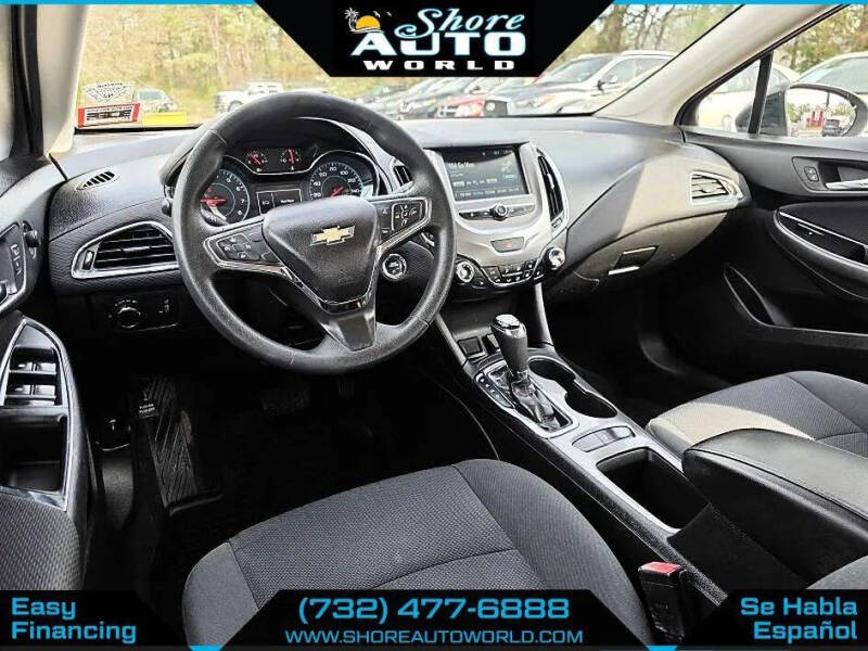 2017 Chevrolet Cruze LT Auto