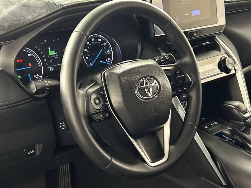 2024 Toyota Venza LE