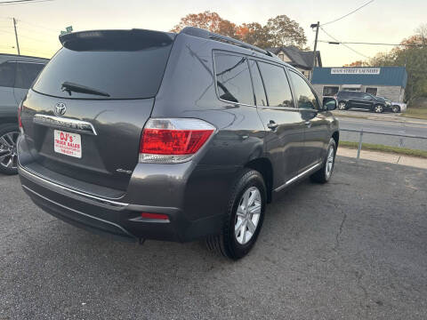 2012 Toyota Highlander SE