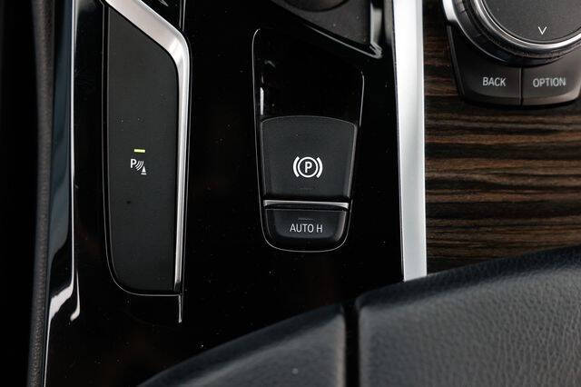 2019 BMW 5 Series 540i