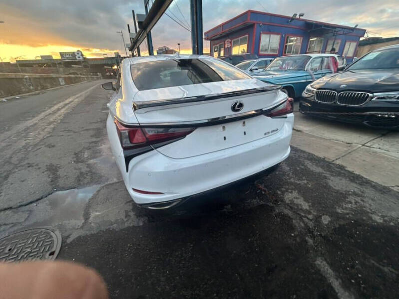 2022 Lexus ES 350 F SPORT