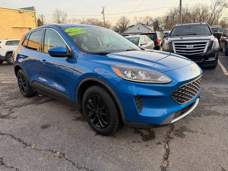 2020 Ford Escape SE