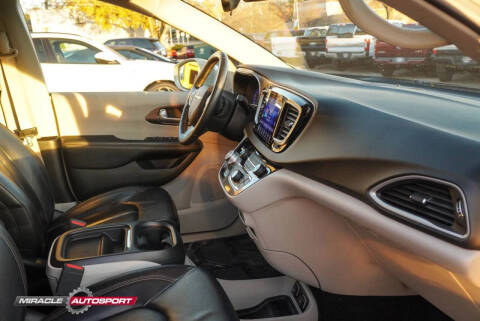 2017 Chrysler Pacifica