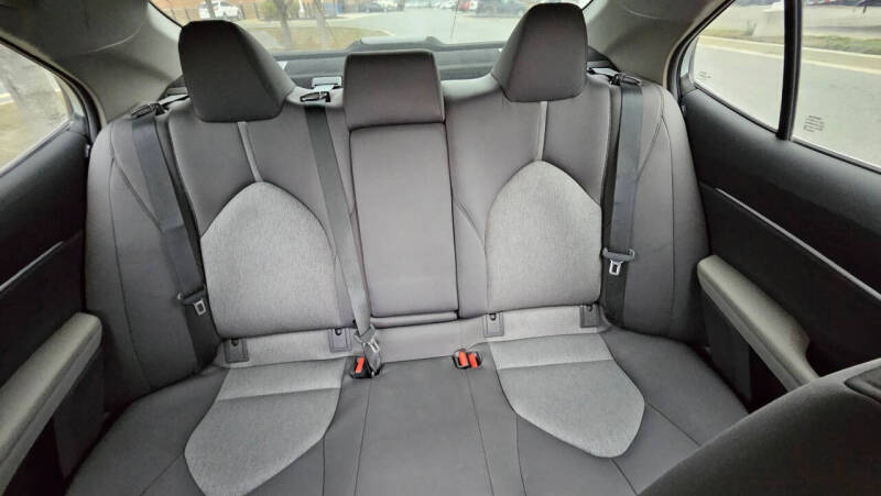 2021 Toyota Camry Hybrid LE