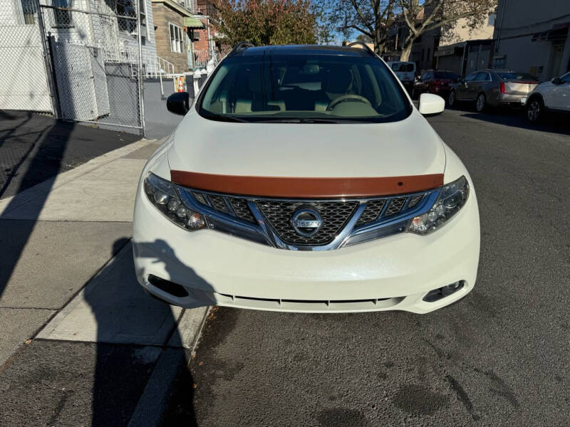 2011 Nissan Murano LE photo 2