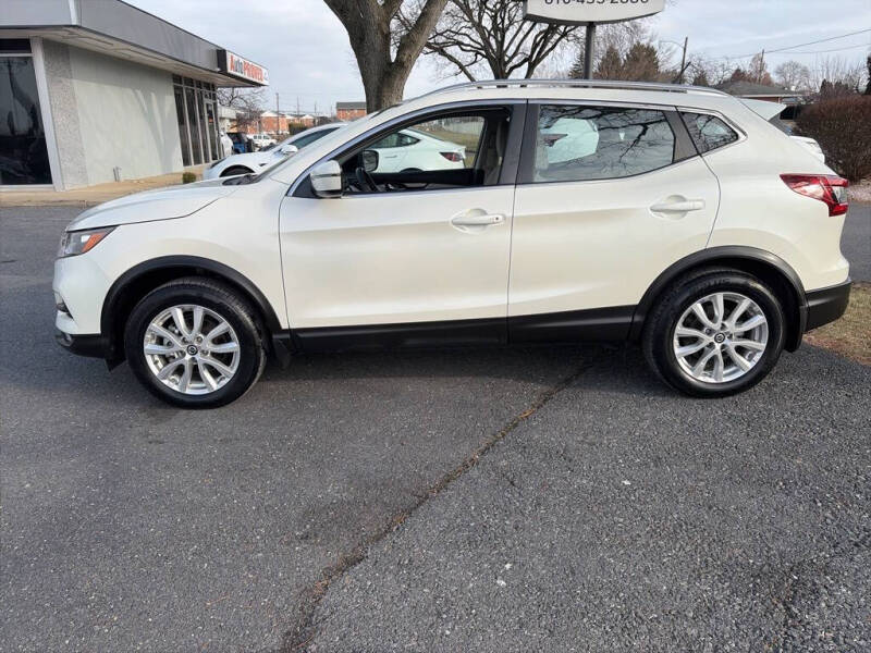 2022 Nissan Rogue Sport SV