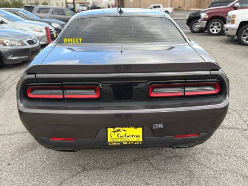 2015 Dodge Challenger SXT