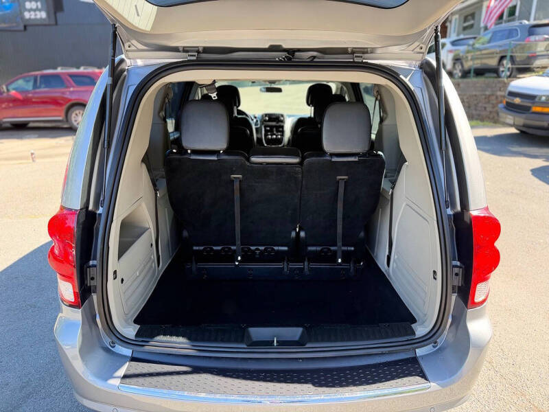 2014 Dodge Grand Caravan American Value Package