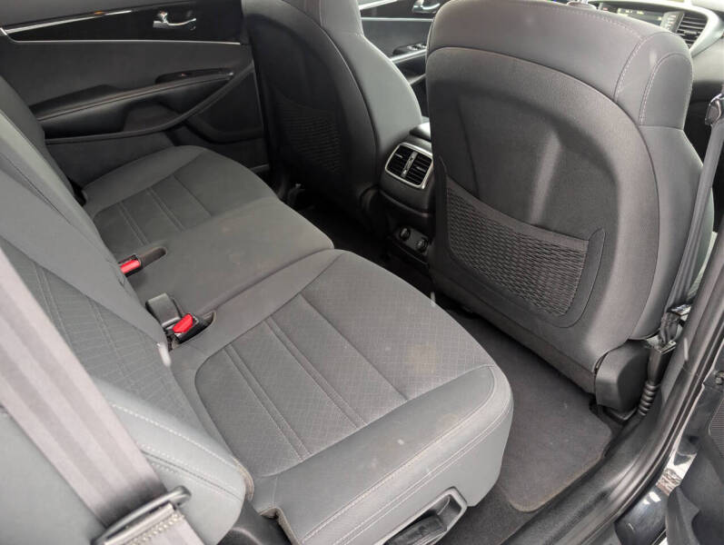 2020 Kia Sorento LX V6