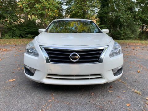 2013 Nissan Altima for sale at Executive Auto Brokers of Atlanta Inc in Marietta GA