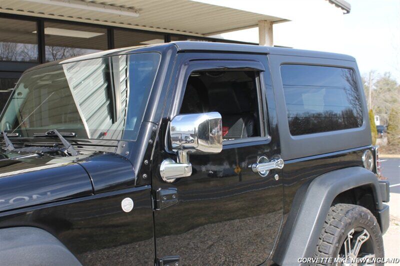 2011 Jeep Wrangler 12