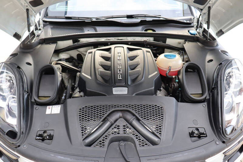 2017 Porsche Macan S