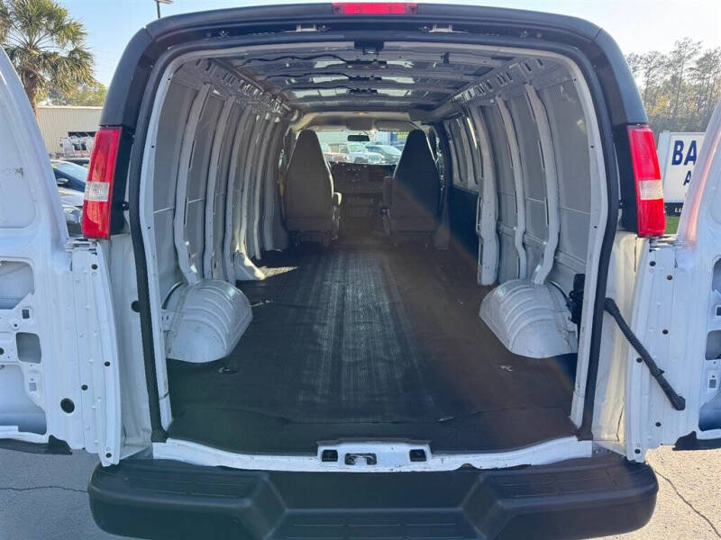 2023 GMC Savana 2500