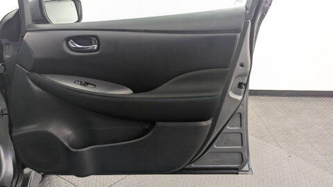 2022 Nissan LEAF S