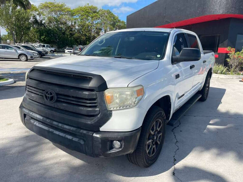 2015 Toyota Tundra SR5