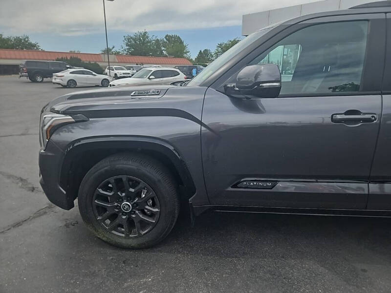 2024 Toyota Sequoia Platinum