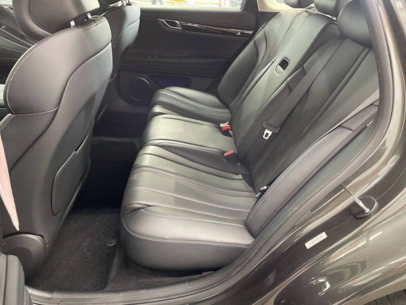 2023 Genesis G80