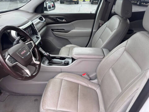 2017 GMC Acadia SLT-1