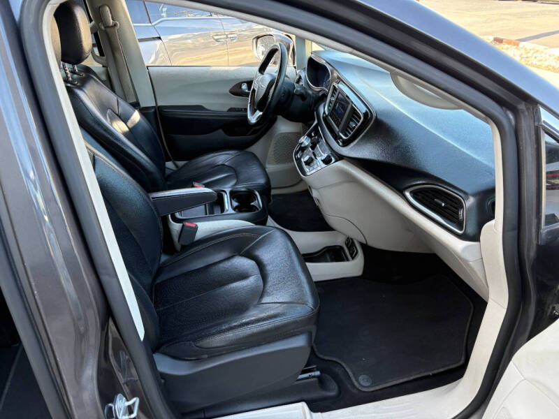 2018 Chrysler Pacifica Touring L