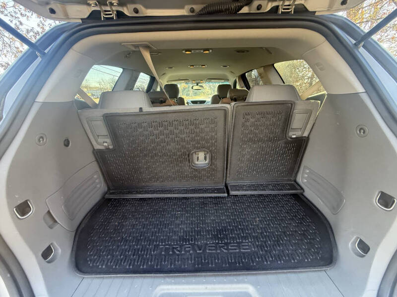 2017 Chevrolet Traverse LT