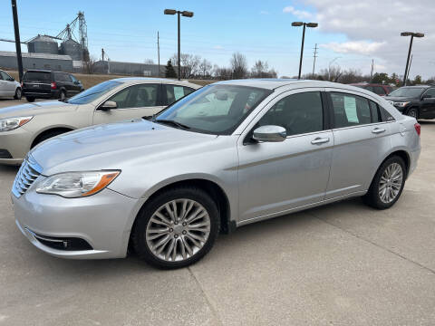 2011 Chrysler 200 for sale at Lanny's Auto in Winterset IA