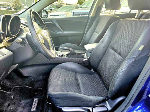 2013 Mazda MAZDA3 i Touring