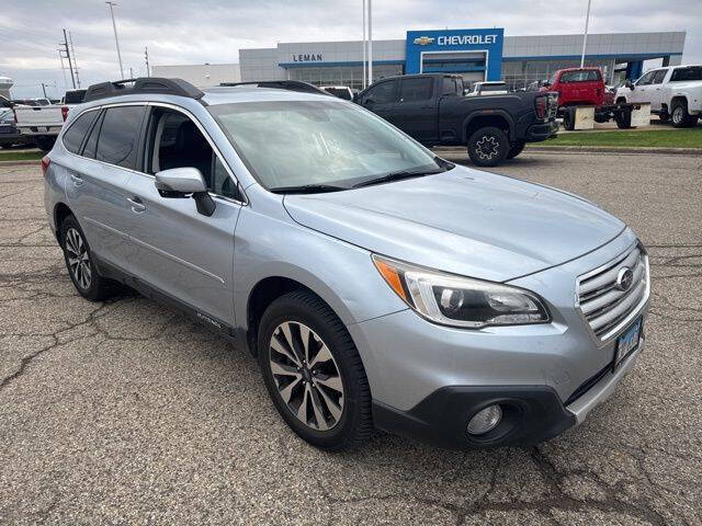 Used 2017 Subaru Outback Limited with VIN 4S4BSANC2H3334015 for sale in Bloomington, IL