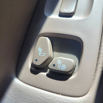 2005 Cadillac DeVille DTS