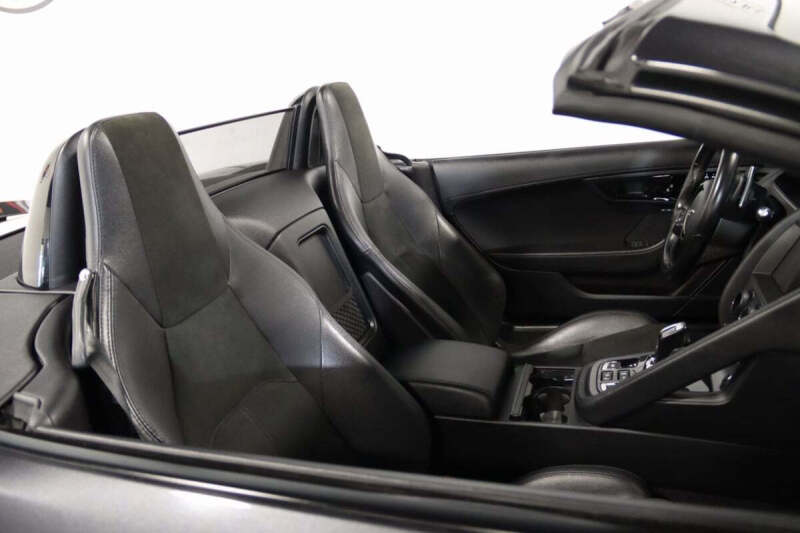 2021 Jaguar F-TYPE R-Dynamic