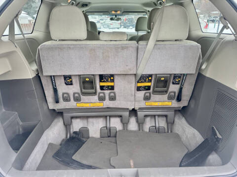 2013 Toyota Sienna L 7-Passenger