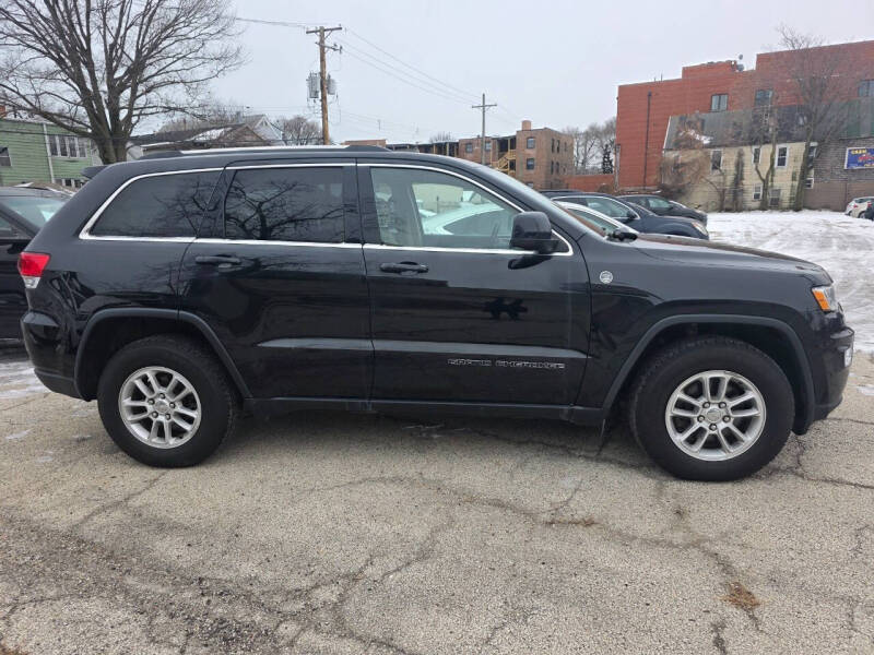 2019 Jeep Grand Cherokee Laredo