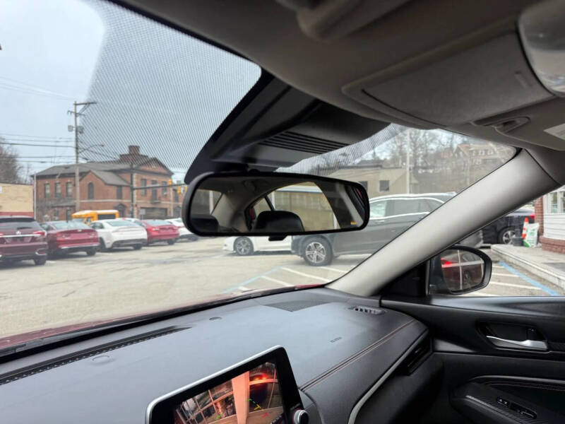 2020 Nissan Altima 2.0 SR