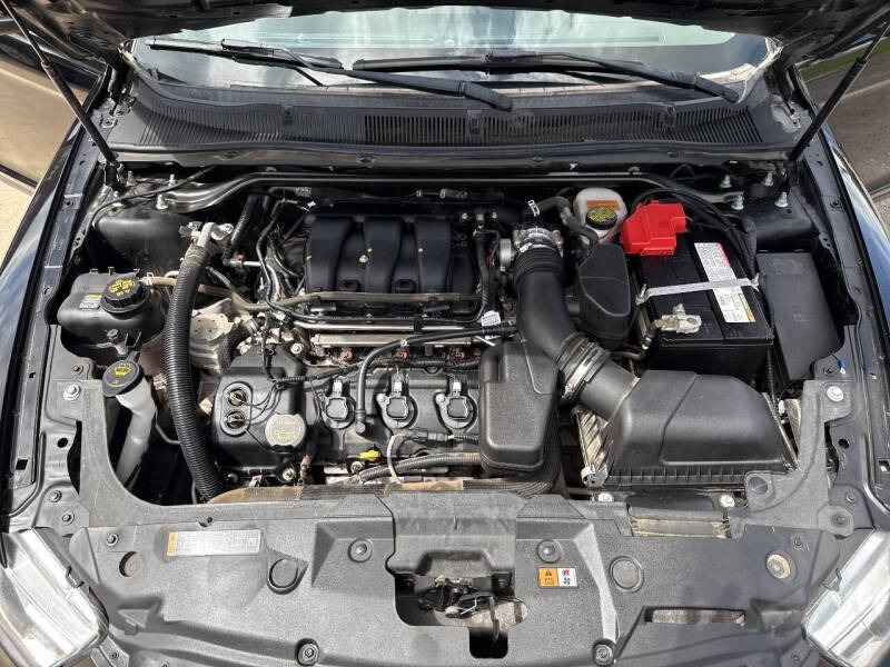 2018 Ford Taurus SE