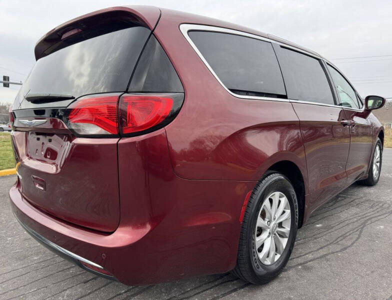 2018 Chrysler Pacifica Touring Plus