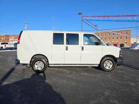 2022 Chevrolet Express 2500